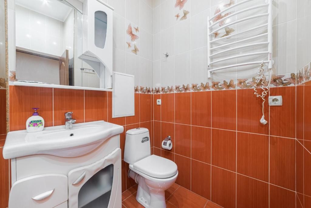 Апартаменты Two-bedroom apartment with balcony and kitchen Одесса