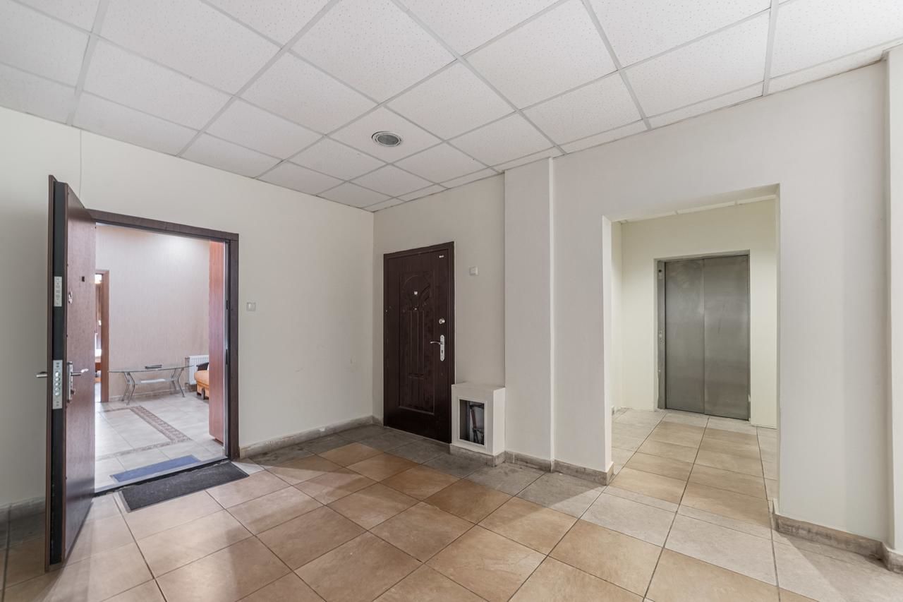 Апартаменты Two-bedroom apartment with balcony and kitchen Одесса